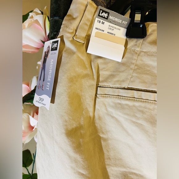 Lees Midrise Crop Pants - Picture 2 of 4